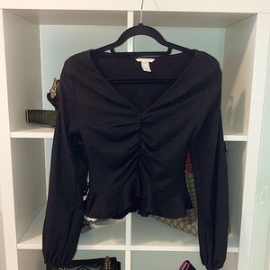 H&M black top w/ ruched detailing